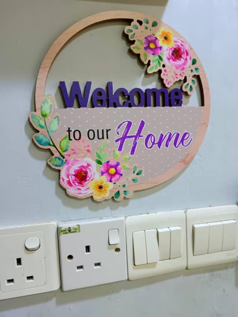 Ebnur Homestay Арау Екстериор снимка