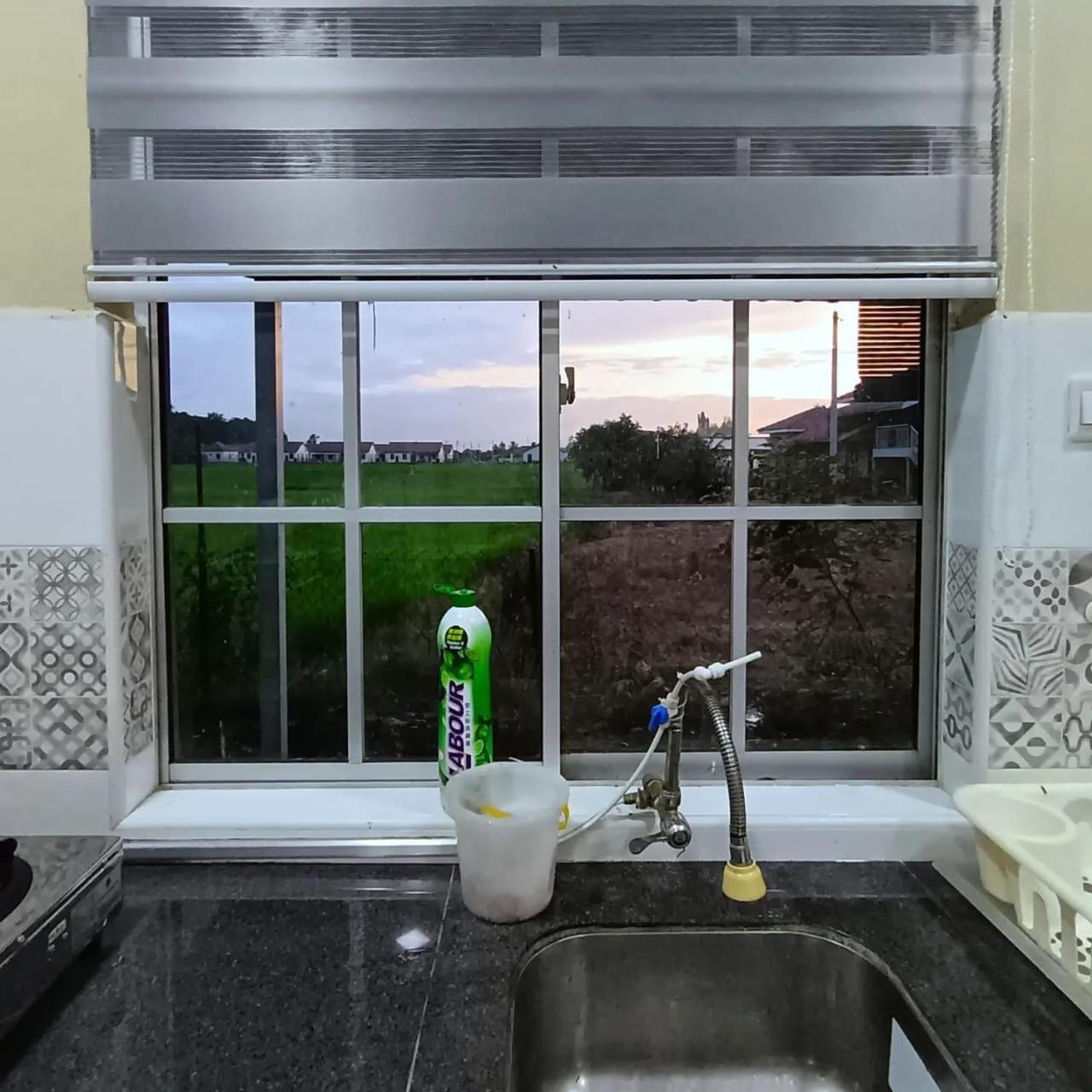 Ebnur Homestay Арау Екстериор снимка